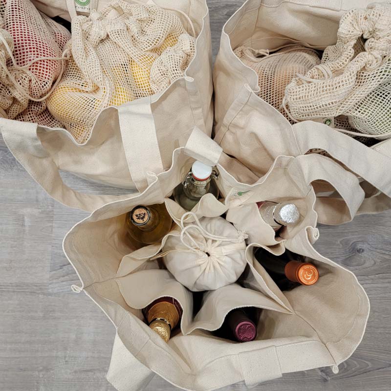 organic cotton canvas market bags with wine bottles in the sleeve dividers